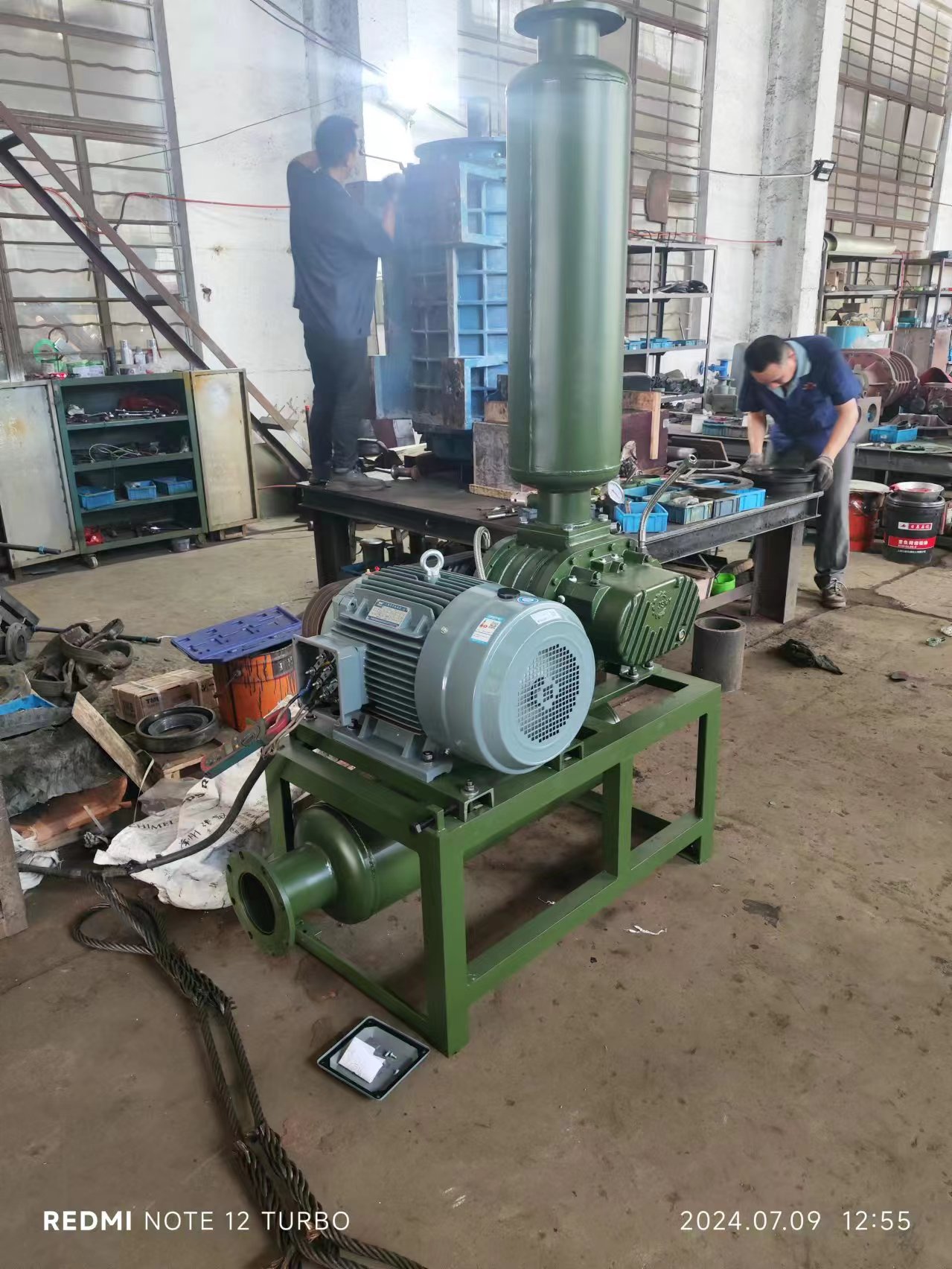 防爆液冷型羅茨風(fēng)機(jī)試機(jī)